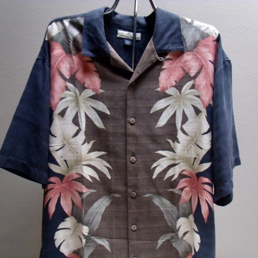 TOMMY BAHAMA 100% Silk Short Sleeved Hawaiian Camp Aloha Shirt Size Large - Picture 5 of 6